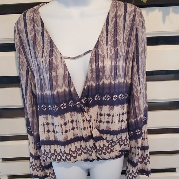 VINTAGE HAVANA blouse.       #1062 - Picture 4 of 6